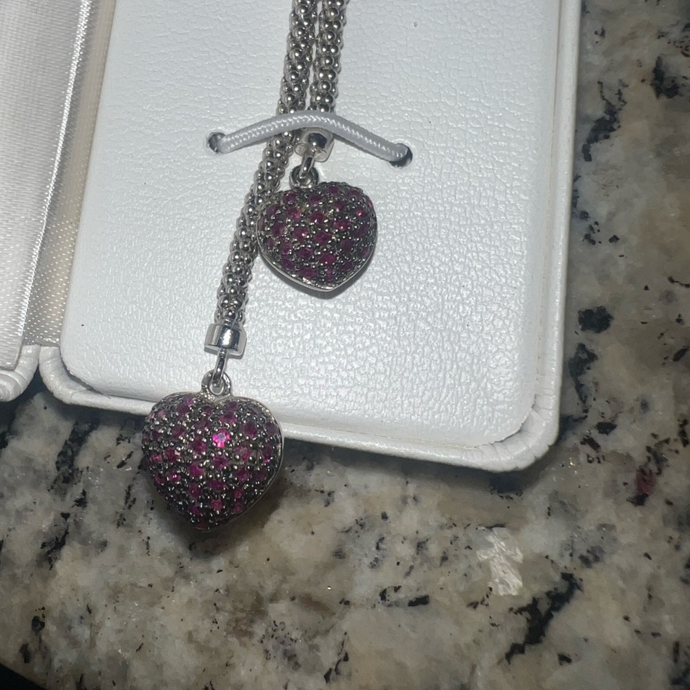 Elegant Lariat Silver Ruby Hearts Pendant Necklace - Picture 3 of 4
